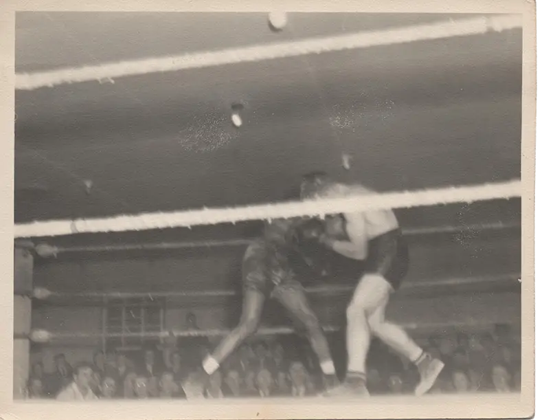 26 mars 1947 championnat canadien Johnny Bouffard K.O. contre Hubert Gagné au 3ième round