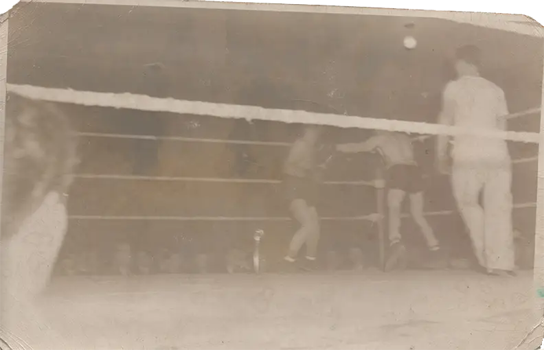 Combat Johnny Bouffard contre boxeur nom inconnu